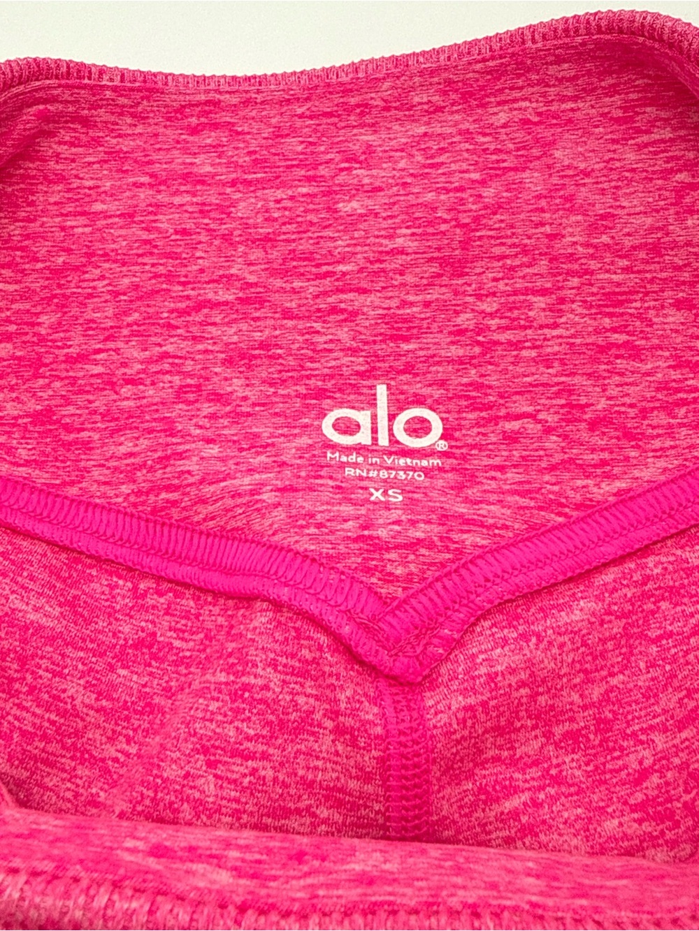 ALO Yoga Pink Heather High-Neck Sports Bra & High-Waist Shorts Set - Picture 4 of 9